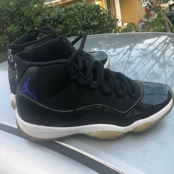Jordan space jams 11. - Picture 2 of 3